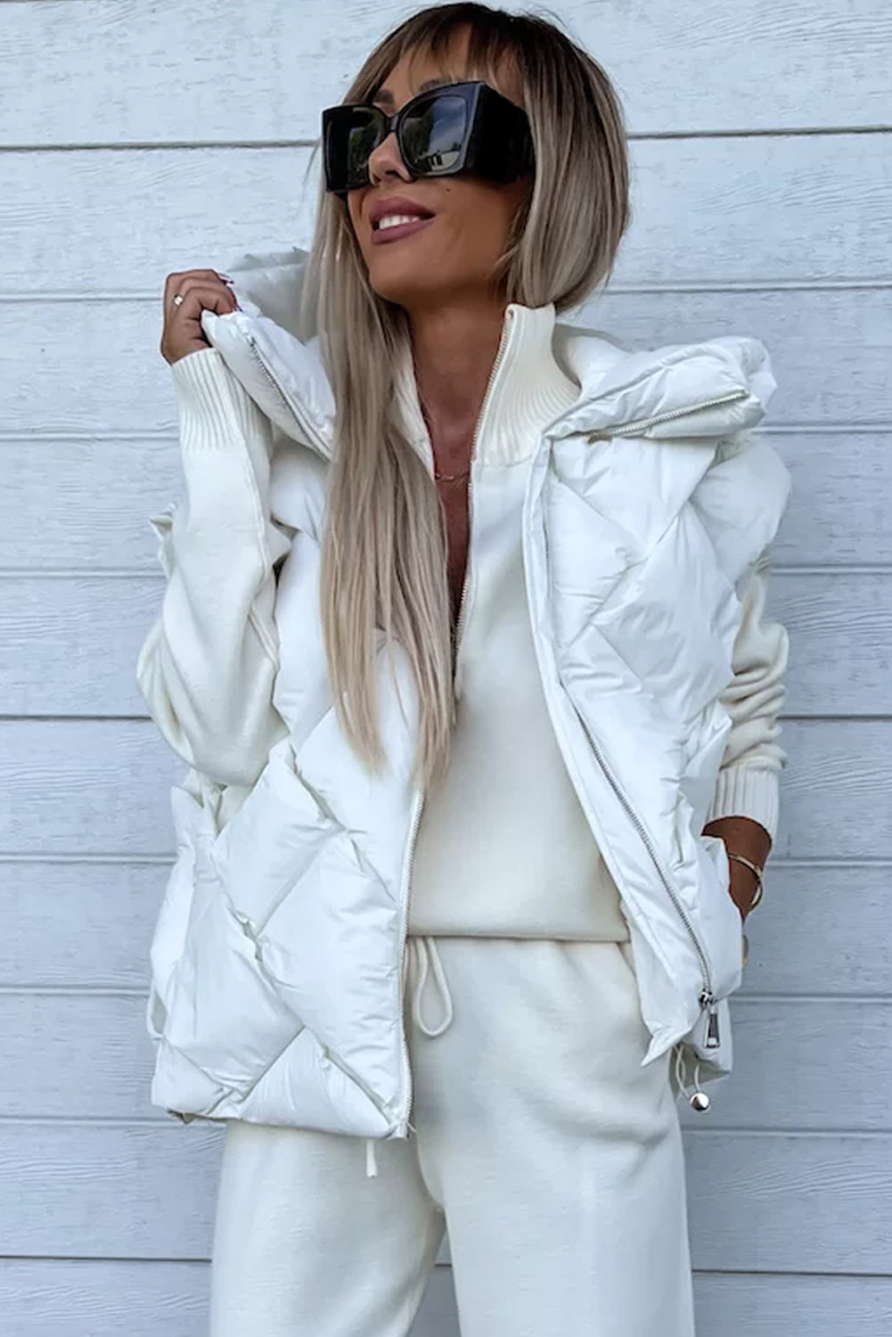 White Quilted Zipper Front Thermal Hooded Vest Coat