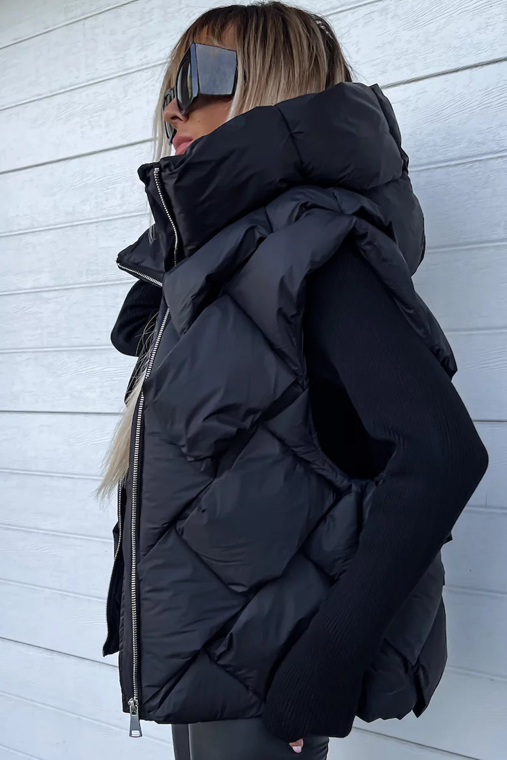 White Quilted Zipper Front Thermal Hooded Vest Coat