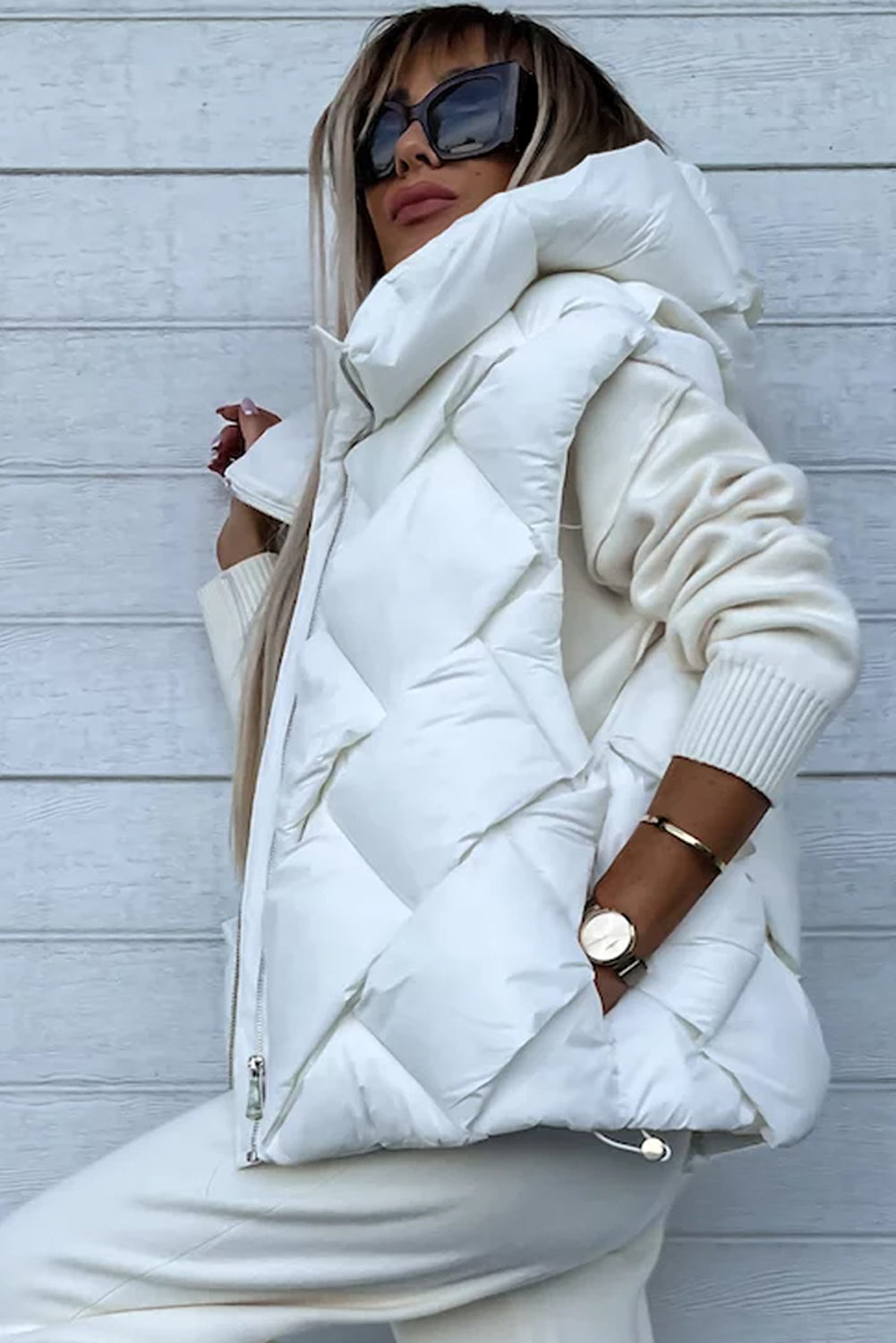 White Quilted Zipper Front Thermal Hooded Vest Coat